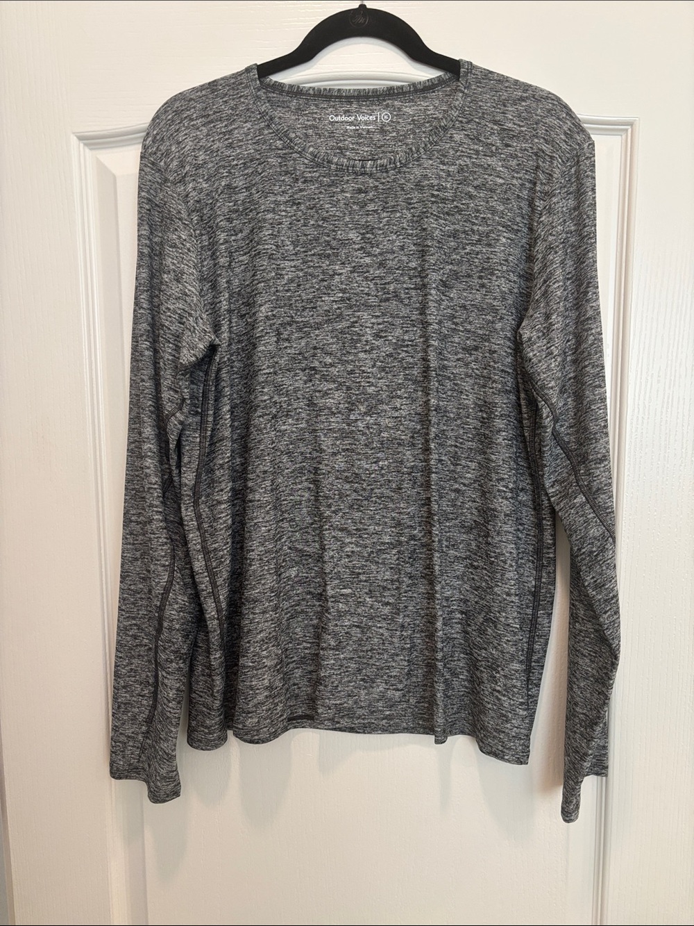 Outdoor Voices Women’s Long-Sleeve Crew in Charcoal Heather